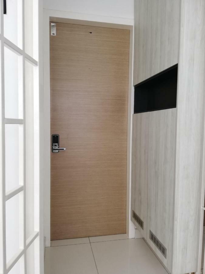 Puchong Skypod Residence: High-Floor Balcony with Mall Access Exterior photo
